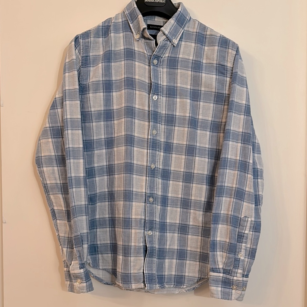 Banana Republic Blue and White Plaid Casual Button Down Shirt